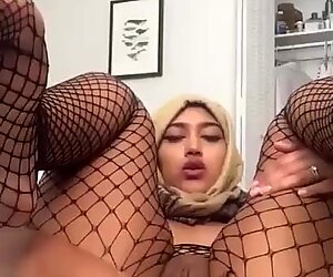 Paki Desi Hijabi Fingering her Ass